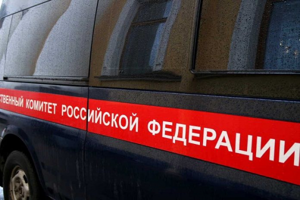 Новосибирские следователи проверяют информацию о нападении школьника на учителя и ученика Новосибирские следователи проверяют информацию о нападении школьника на учителя и ученика