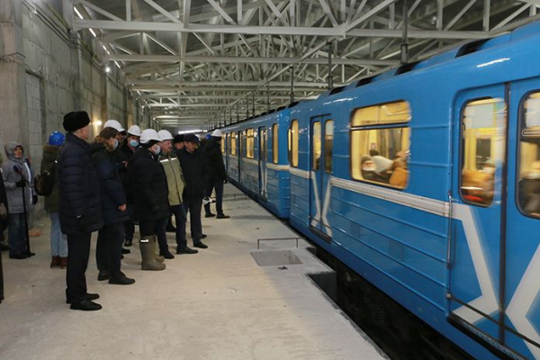 Зачем станции &laquo;Спортивная&raquo; двери на перроне?