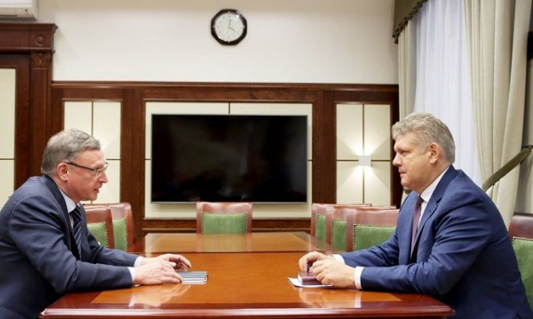 Полпред президента в СФО Серышев провел рабочую встречу с губернатором Омской области Полпред президента в СФО Серышев провел рабочую встречу с губернатором Омской области