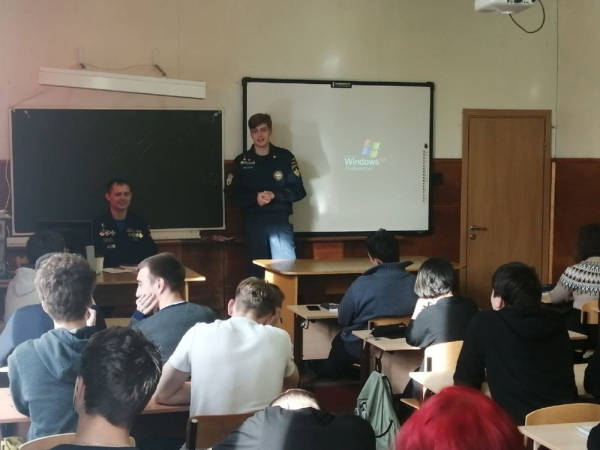 Дни безопасности проводят студенты-спасатели в новосибирских учебных заведениях Дни безопасности проводят студенты-спасатели в новосибирских учебных заведениях