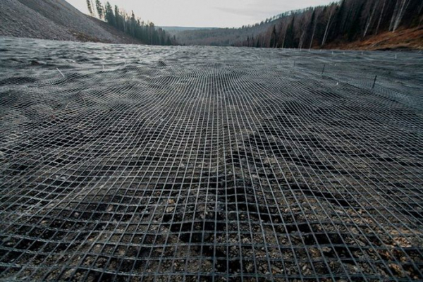 &laquo;Сибантрацит&raquo; укрепляет горные отвалы