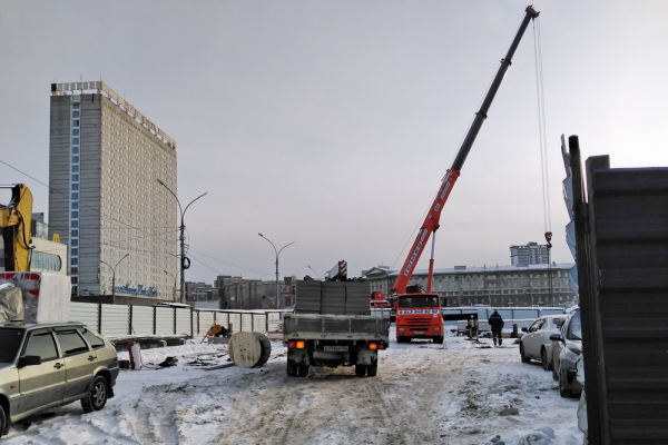 Сеть подземных переходов роют под привокзальной площадью в&nbsp;Новосибирске