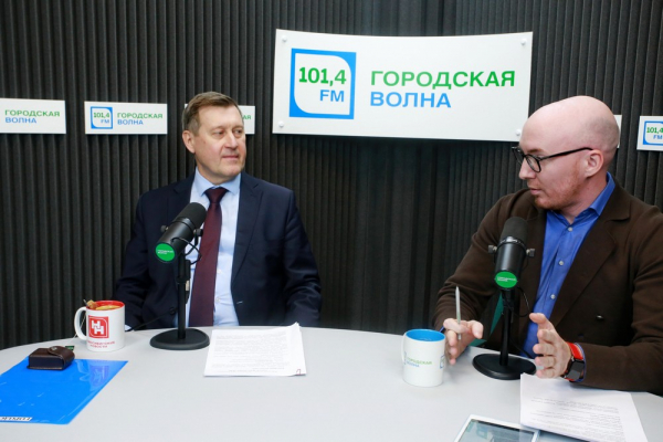 Мэр отвечает: рекордный бюджет, подорожание проезда и&nbsp;белочки в&nbsp;парках