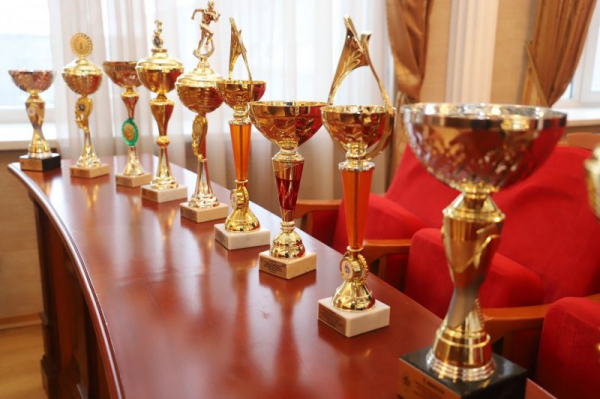 Сотрудники новосибирской полиции подвели спортивные итоги года Сотрудники новосибирской полиции подвели спортивные итоги года