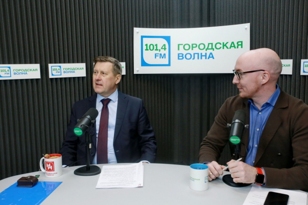 Мэр отвечает: рекордный бюджет, подорожание проезда и&nbsp;белочки в&nbsp;парках