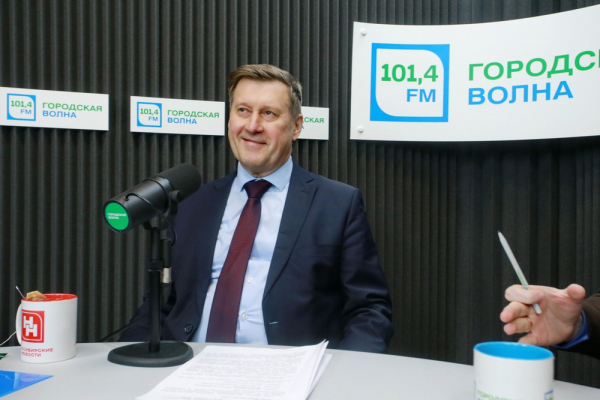 Мэр отвечает: рекордный бюджет, подорожание проезда и&nbsp;белочки в&nbsp;парках