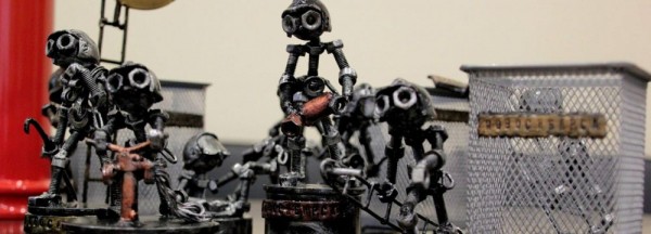 Пожарный создаёт эпичные скульптуры из гаек и винтиков Пожарный создаёт эпичные скульптуры из гаек и винтиков