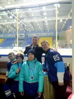 Руководитель следственного отдела по городу Бердск регионального следственного управления поздравил с наступающим Новым годом воспитанников спортивного центра Руководитель следственного отдела по городу Бердск регионального следственного управления поздравил с наступающим Новым годом воспитанников спортивного центра