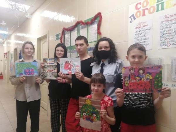 В Новосибирской области продолжается акция &laquo;Полицейский Дед Мороз&raquo;