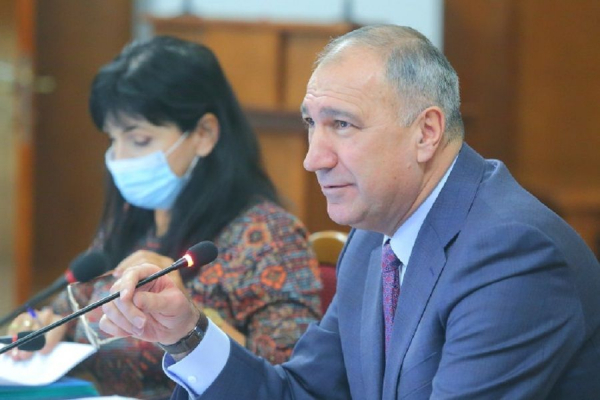 В Заксобрании Новосибирской области выявили неэффективные траты на дороги