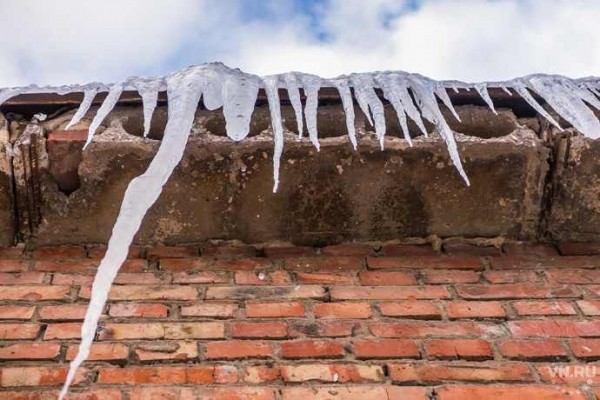 Хозяйку балкона с сосулькой-убийцей освободили от преследования