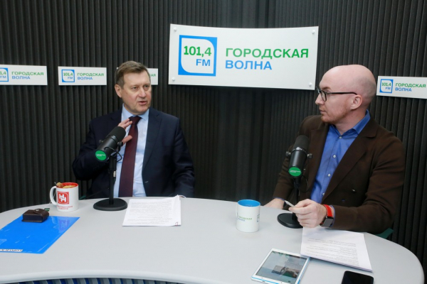 Мэр отвечает: рекордный бюджет, подорожание проезда и&nbsp;белочки в&nbsp;парках