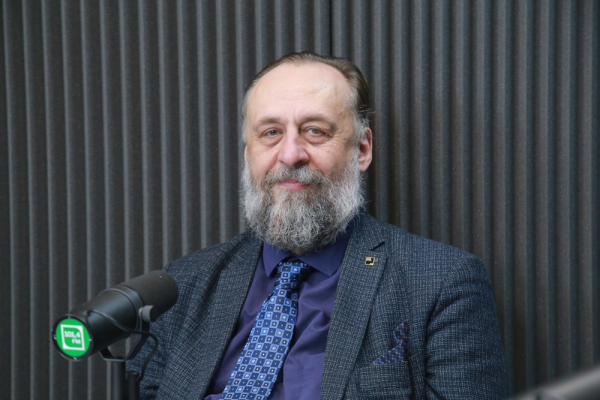 Вечерний разговор на&nbsp;&laquo;Городской волне&raquo;: лучшие выпуски 2021 года