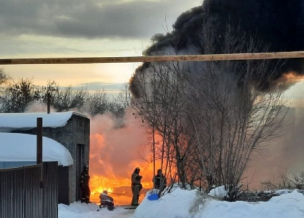 В Новосибирске возбудили уголовное дело после пожара на частной АЗС В Новосибирске возбудили уголовное дело после пожара на частной АЗС