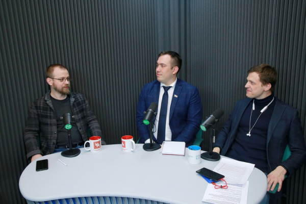 Вечерний разговор на&nbsp;&laquo;Городской волне&raquo;: лучшие выпуски 2021 года