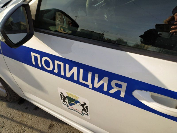 &laquo;Бросали в лицо грязный снег&raquo;: заявлениями в полицию обернулась потасовка детей на детской площадке