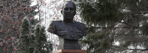 В&nbsp;Новосибирске установили бюст генпрокурора СССР Романа Руденко