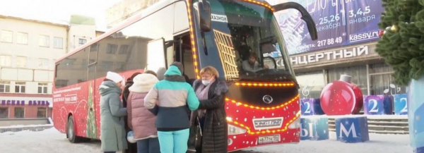Новогодний автобус привёз новосибирцев в&nbsp;Рождество начала&nbsp;ХХ века