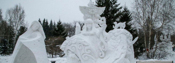 Фестиваль снежной скульптуры: Первомайский сквер заколдовали духи Сибири