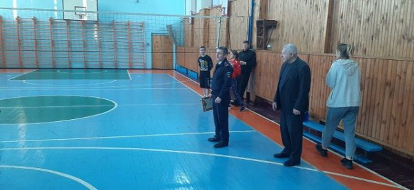 В Болотнинском районе сотрудники полиции присоединились к акции &laquo;Студенческий десант&raquo;