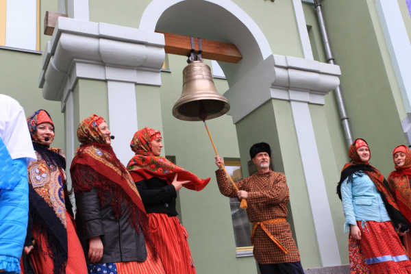 Афиша выходных: гонки c парусами, репетиция Масленицы и киноэксперименты Афиша выходных: гонки c парусами, репетиция Масленицы и киноэксперименты