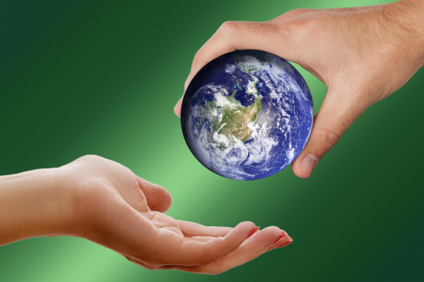 Афиша выходных: ретростёб, ферма с&nbsp;червями и&nbsp;спектакль про ОбьГЭС