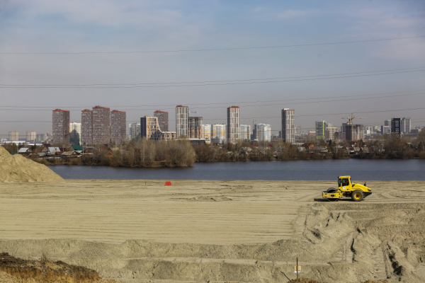 Пролетая над четвёртым мостом: как выглядит главная стройка Новосибирска