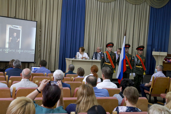 Погибшего на Украине 21-летнего новосибирца наградили орденом Мужества Погибшего на Украине 21-летнего новосибирца наградили орденом Мужества