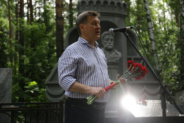 Накануне Дня города почтили память основателей Ново-Николаевска