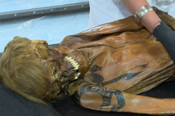 Если вы пропустили: тайны мумии, новая 100-рублёвка и авиашоу в Мочище Если вы пропустили: тайны мумии, новая 100-рублёвка и авиашоу в Мочище