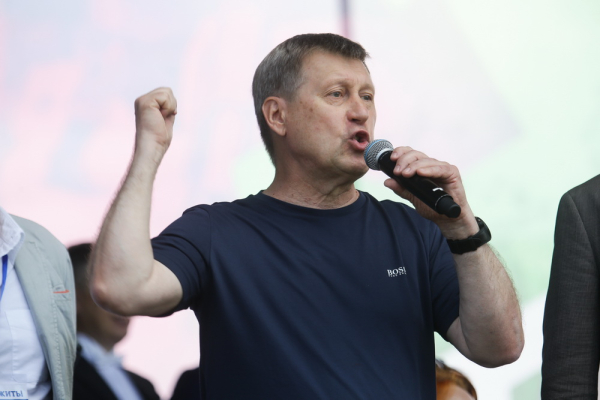 110 тысяч зрителей и&nbsp;мёртвая петля: фантастические кадры с&nbsp;авиашоу в&nbsp;Мочище