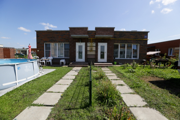 Миниатюрные коттеджи и&nbsp;зеркальные свечки&nbsp;&mdash; как растёт новая Затулинка