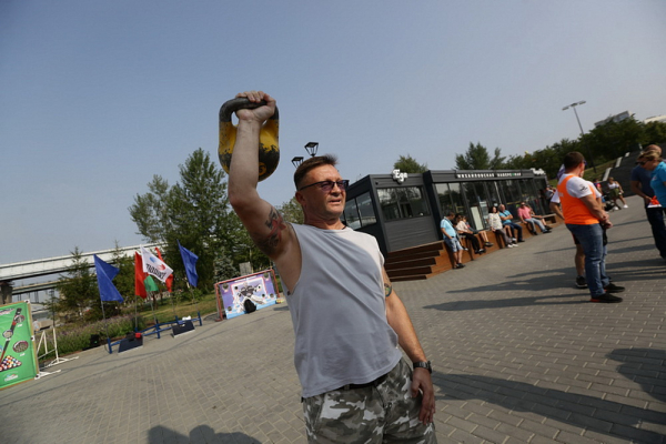 Афиша выходных: шаффлборд, суперкары и&nbsp;концерт группы PIZZA