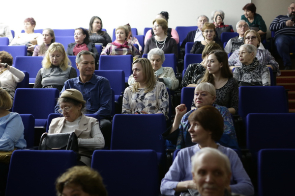 Афиша выходных: День отца, осенний ужин и&nbsp;серебряный концерт