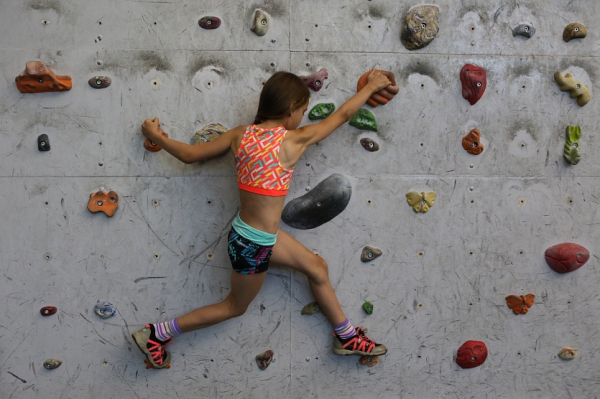 Афиша выходных: вышка со&nbsp;льдом, корабли в&nbsp;бассейне и&nbsp;вечеринка героев