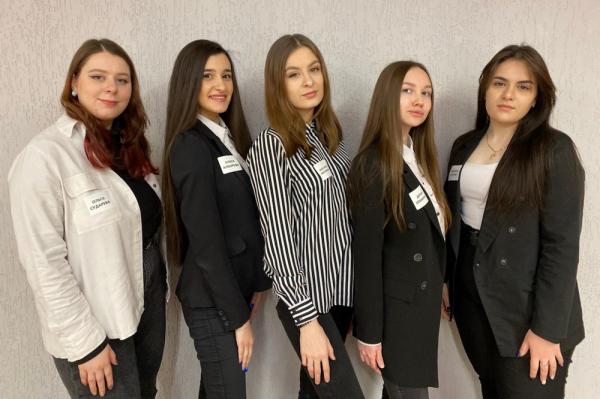 Меню для слепых появятся в кофейне и шашлычной Новосибирска Меню для слепых появятся в кофейне и шашлычной Новосибирска