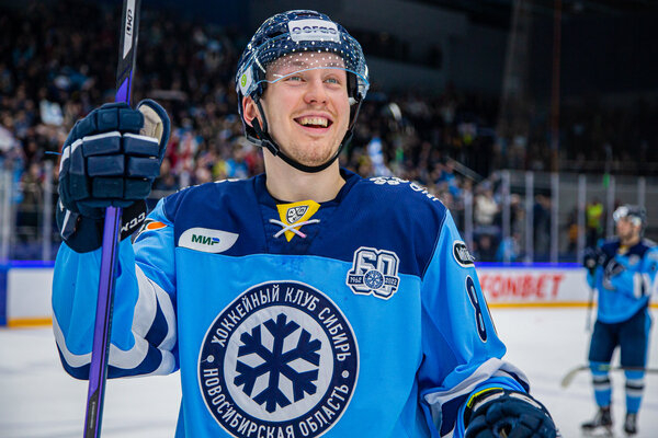 Александр Шаров: &laquo;Увидел свою жену на трибунах и две забил&raquo;.