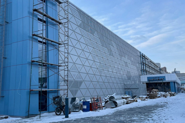 Первую вывеску смонтировали на&nbsp;станции метро &laquo;Спортивная&raquo;