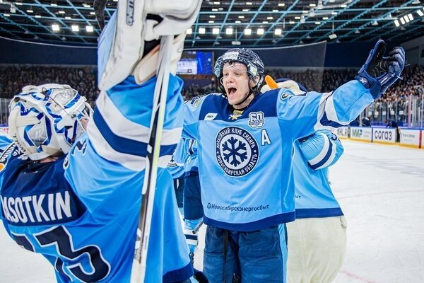 &laquo;Сибирь&raquo; &mdash; сенсационный лидер КХЛ! Куча рекордов, десяток воспитанников и убойное большинство