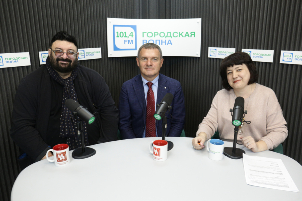Вечерний разговор на&nbsp;&laquo;Городской волне&raquo;: лучшие выпуски 2022 года