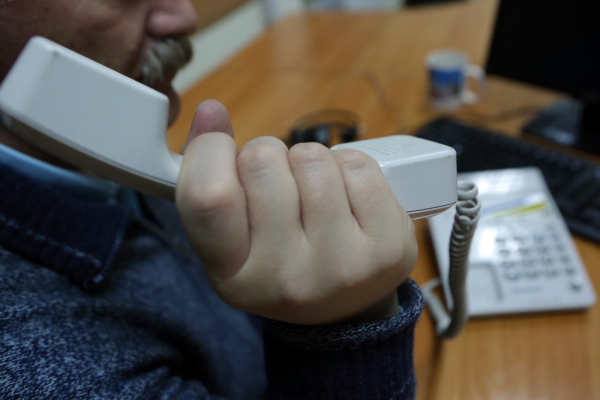 Обнять голосом: как работает телефон доверия в&nbsp;Новосибирске