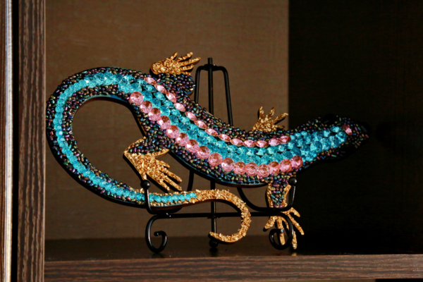 Повторить невозможно: как стоматолог из&nbsp;Новосибирска делает часы из&nbsp;смолы