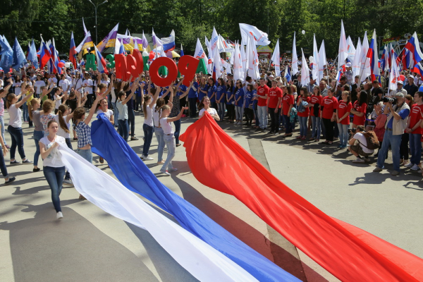 Афиша выходных: День России, Роллерфест и древние морские лилии